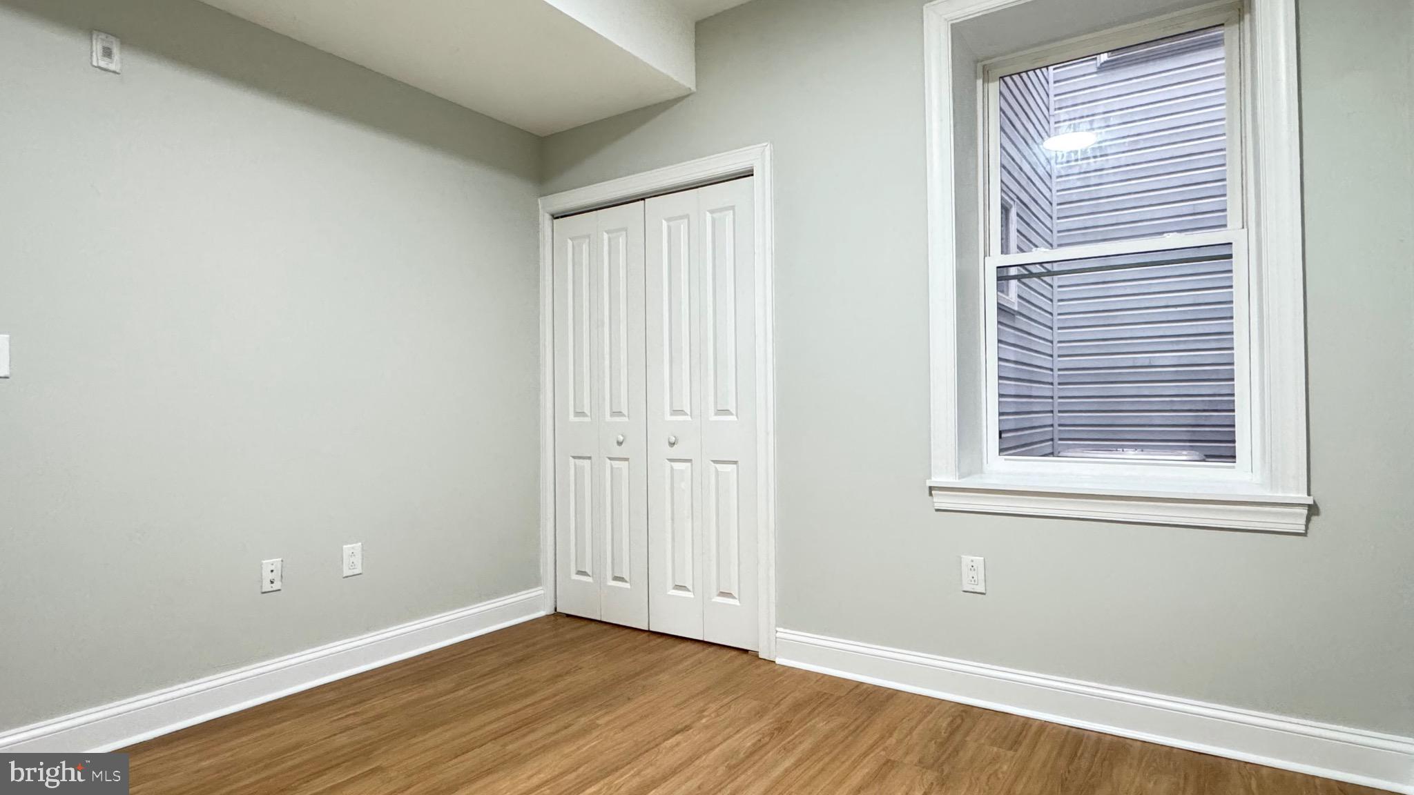 OLDE KENSINGTON - Residential Lease