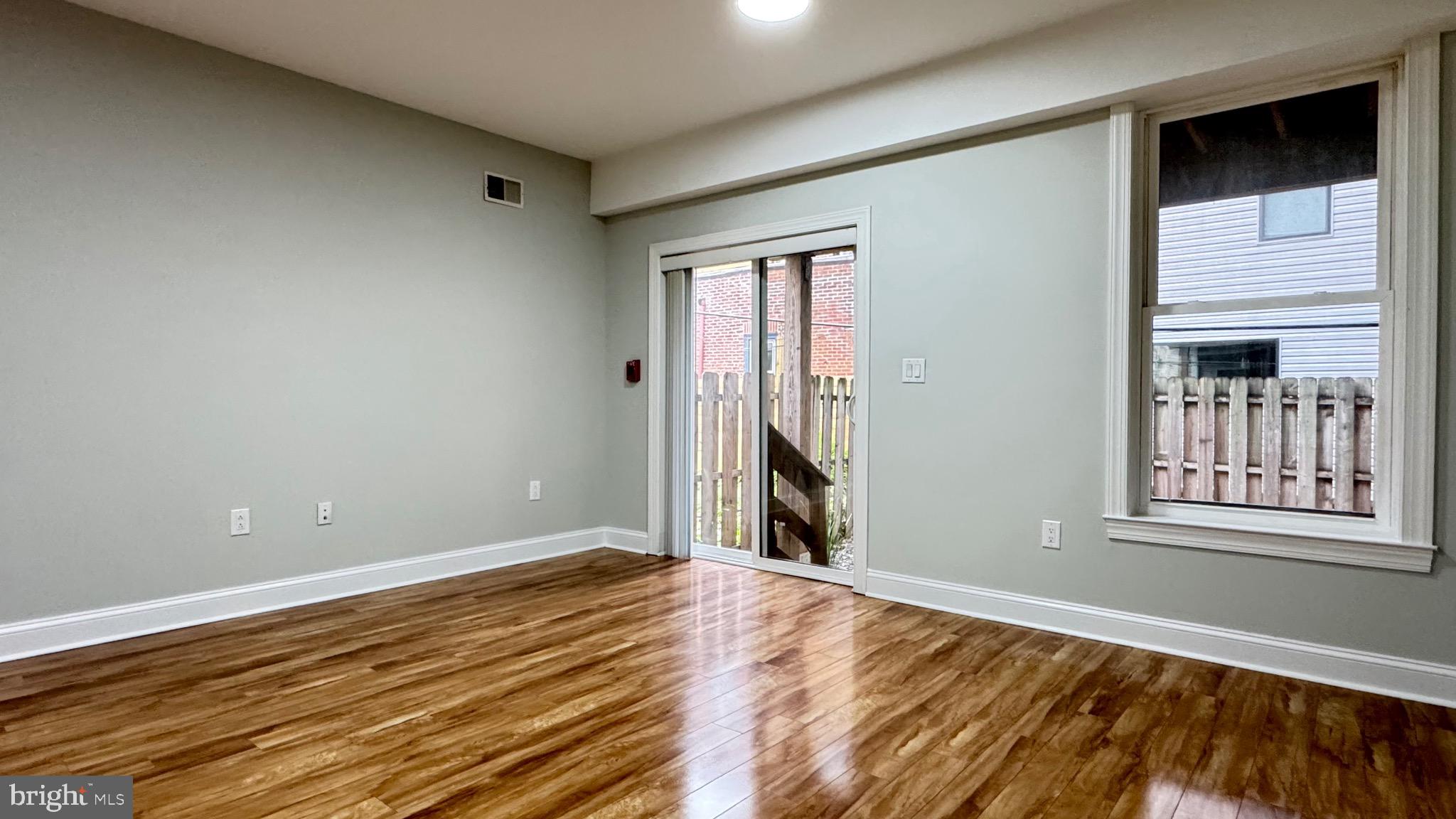 OLDE KENSINGTON - Residential Lease