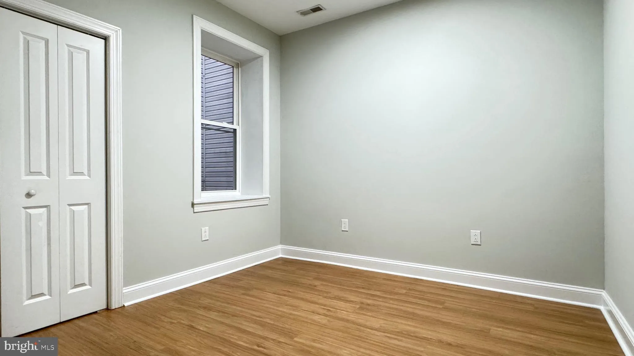 Philadelphia, Pennsylvania 19122, United States, 3 Bedrooms Bedrooms, ,3 BathroomsBathrooms,Residential,Active,231569