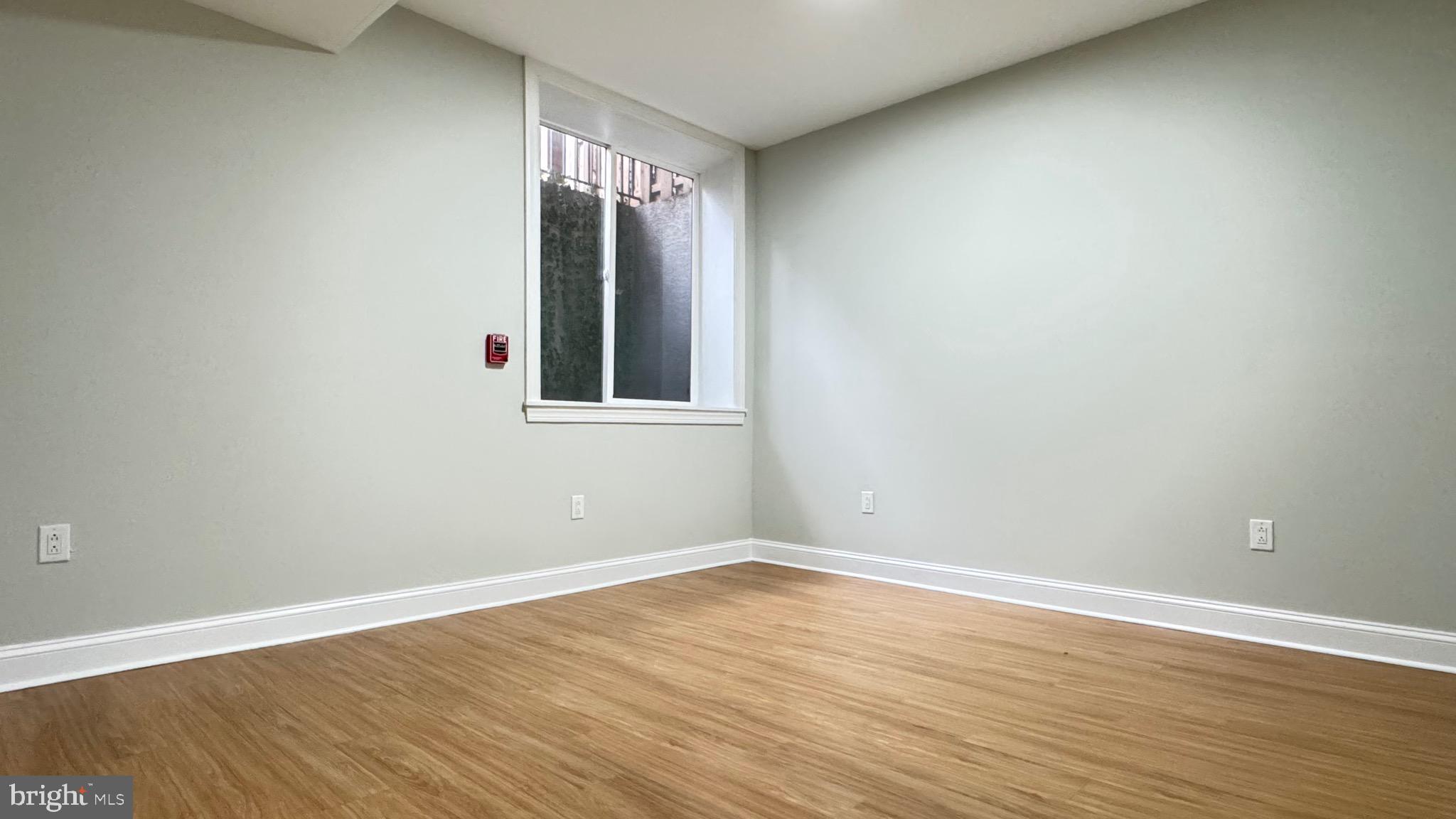 OLDE KENSINGTON - Residential Lease