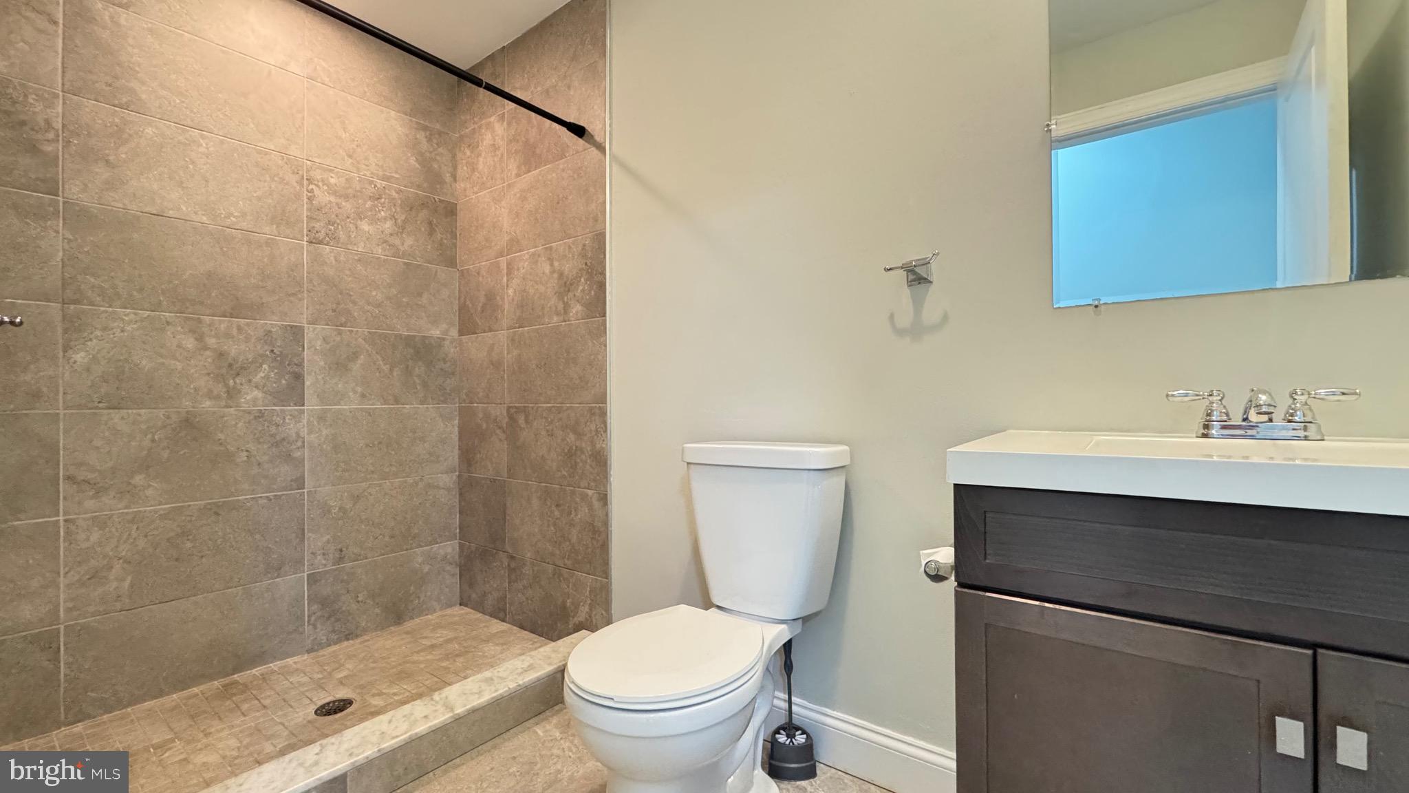 OLDE KENSINGTON - Residential Lease