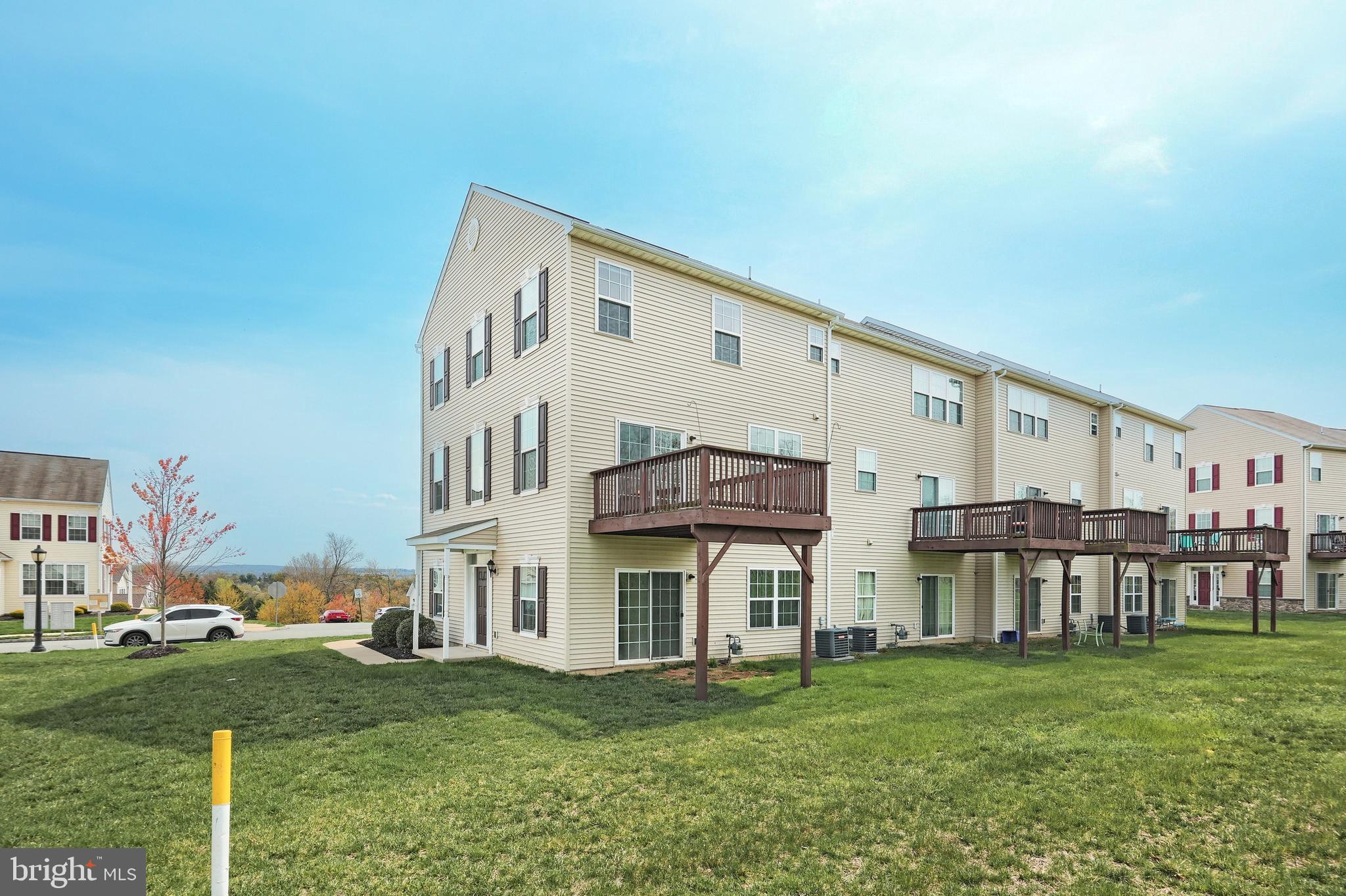 WOODCREST HILLS - Residential