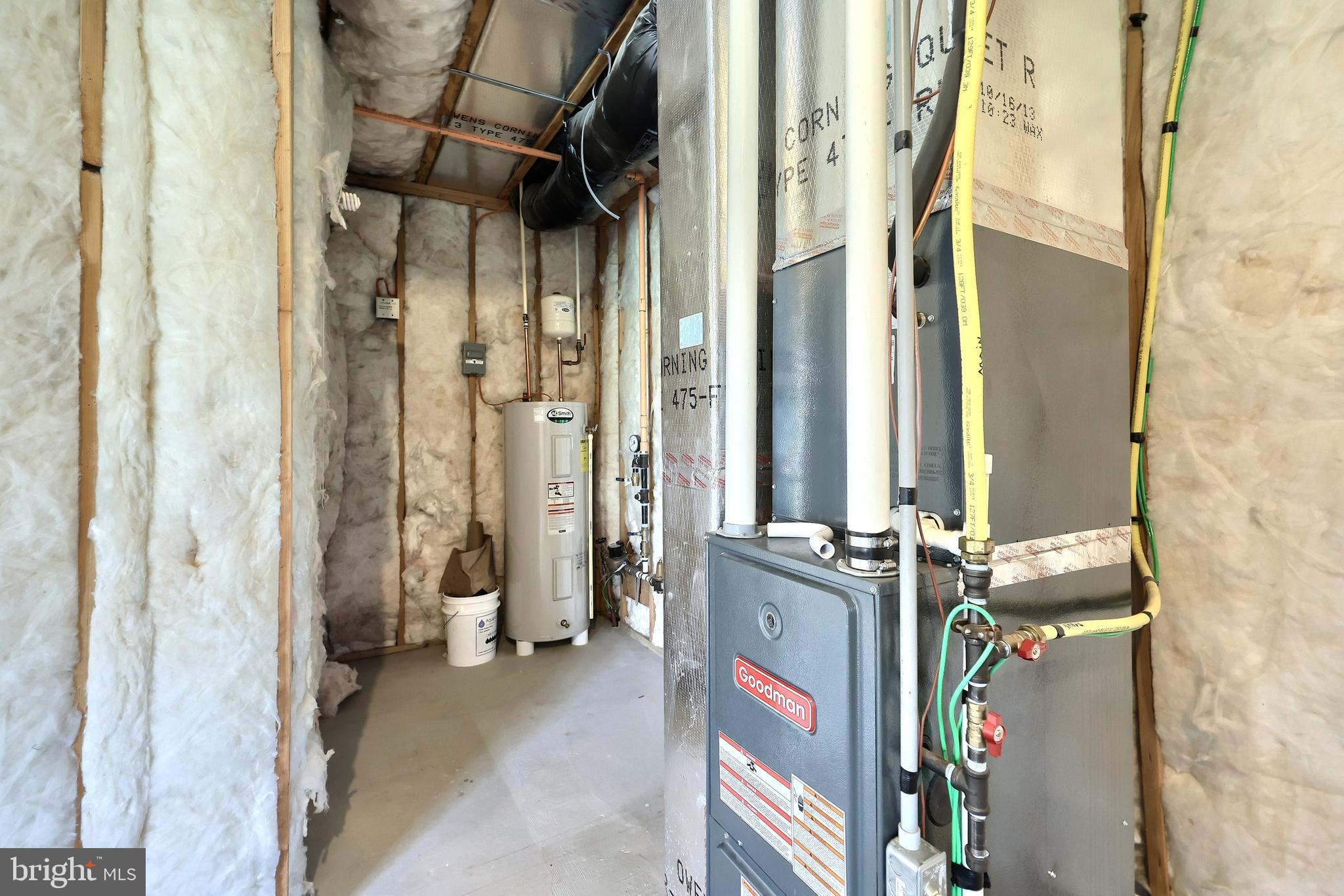 WOODCREST HILLS - Residential