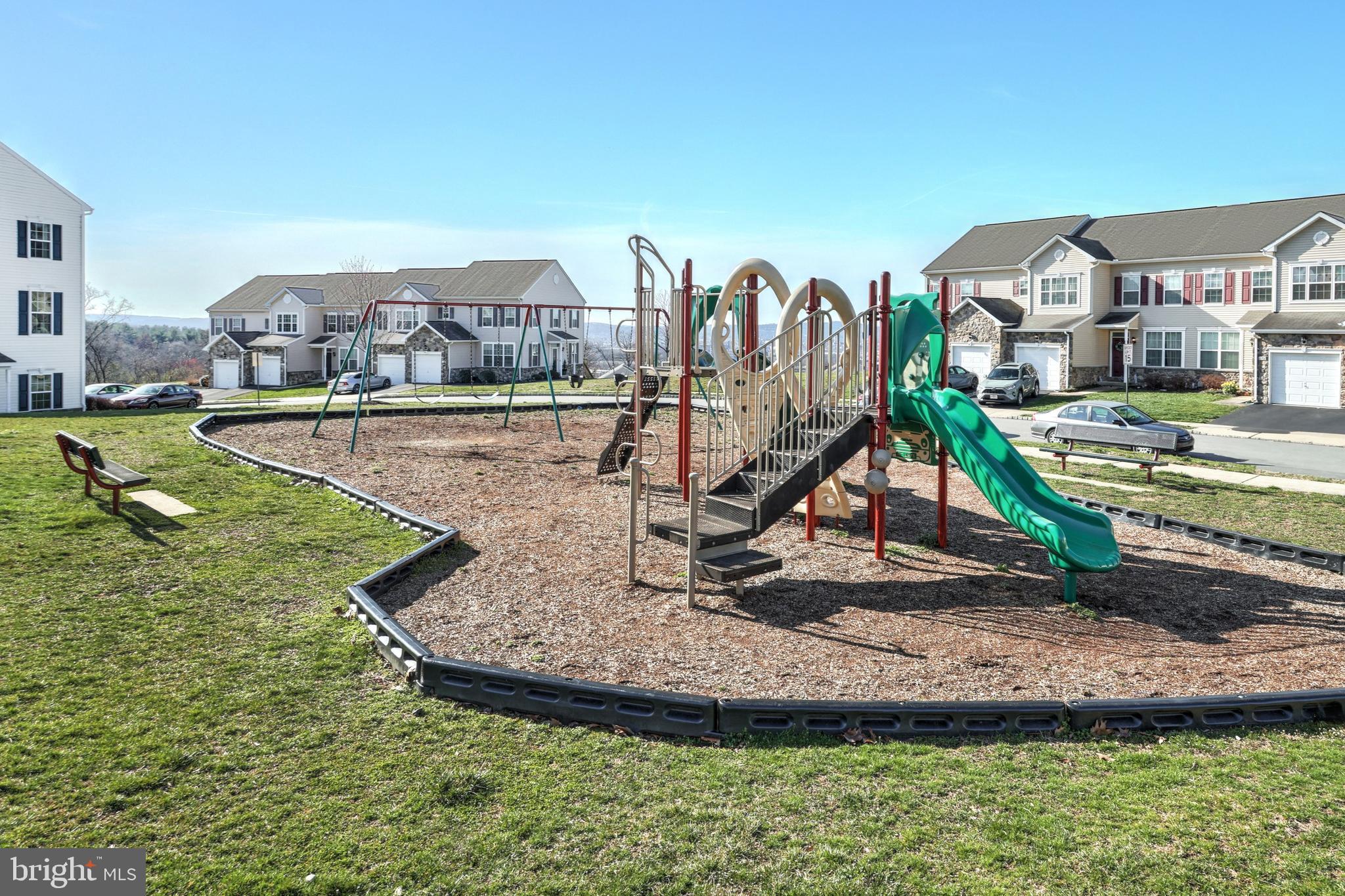 WOODCREST HILLS - Residential