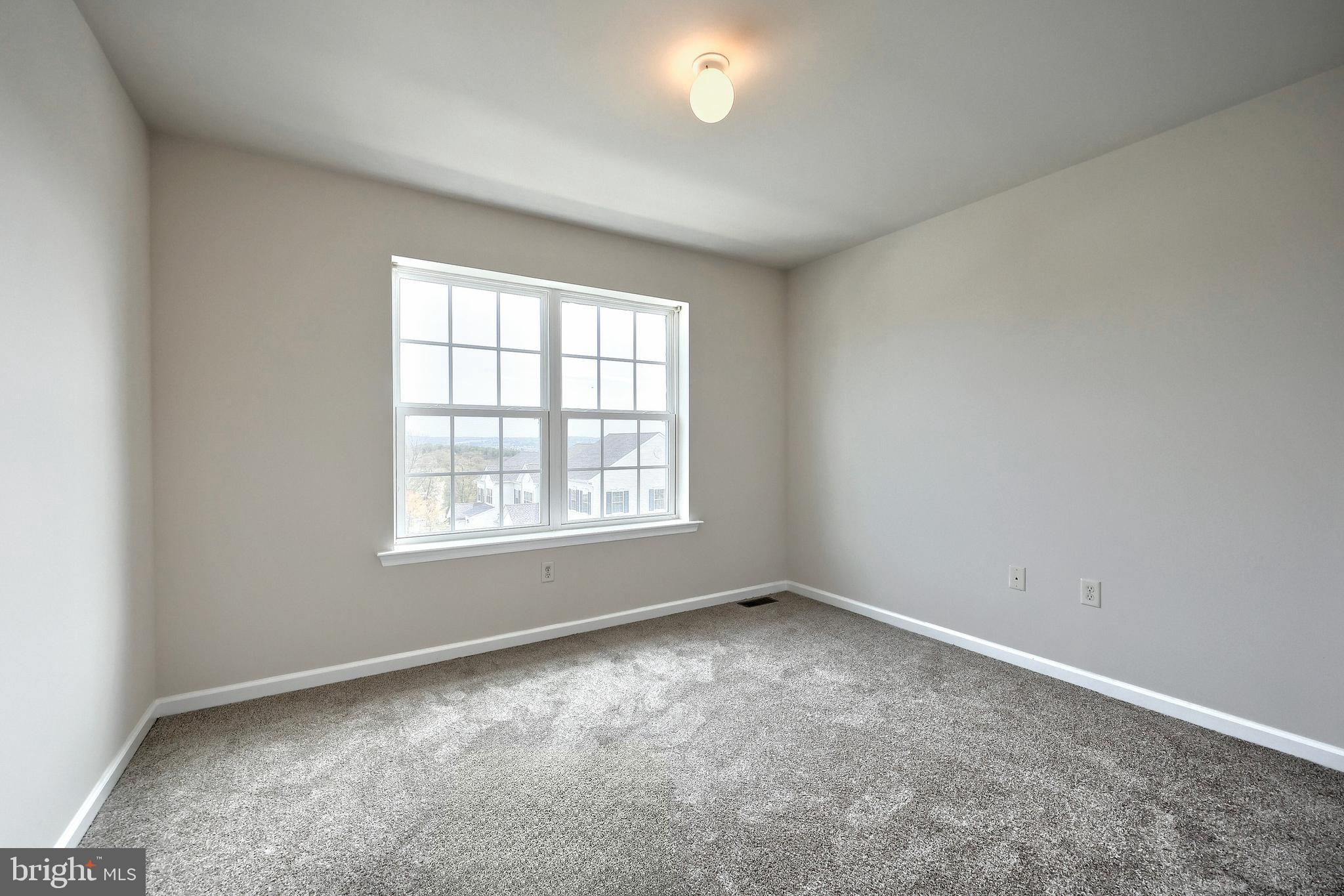 WOODCREST HILLS - Residential