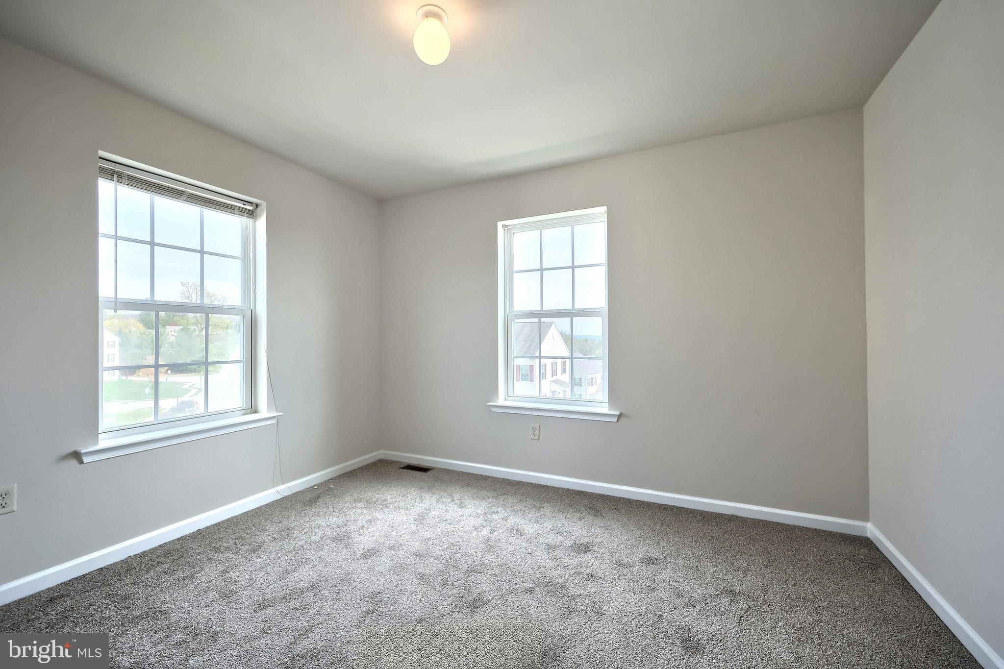 WOODCREST HILLS - Residential