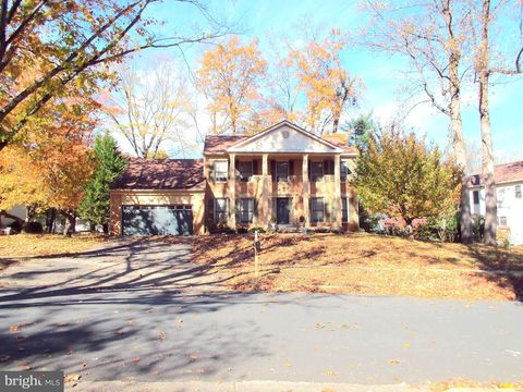 Photo of 1605 Hutchinson Lane, SILVER SPRING, MD 20906 (MLS # MDMC2211916)