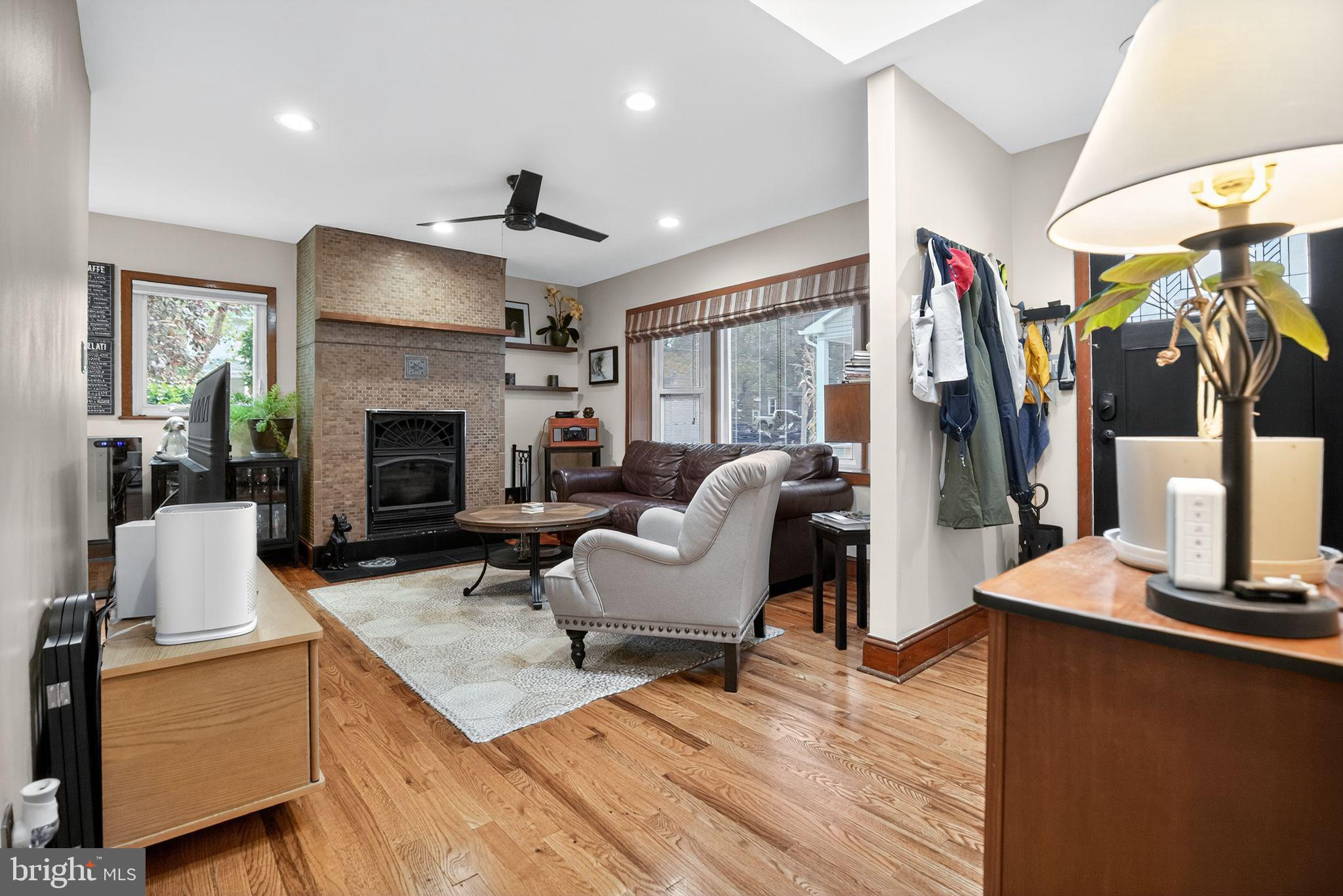 219 E MADISON AVENUE