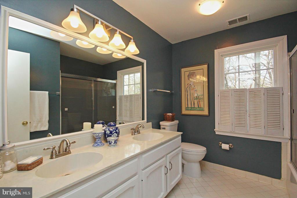 FOXVALE - Residential