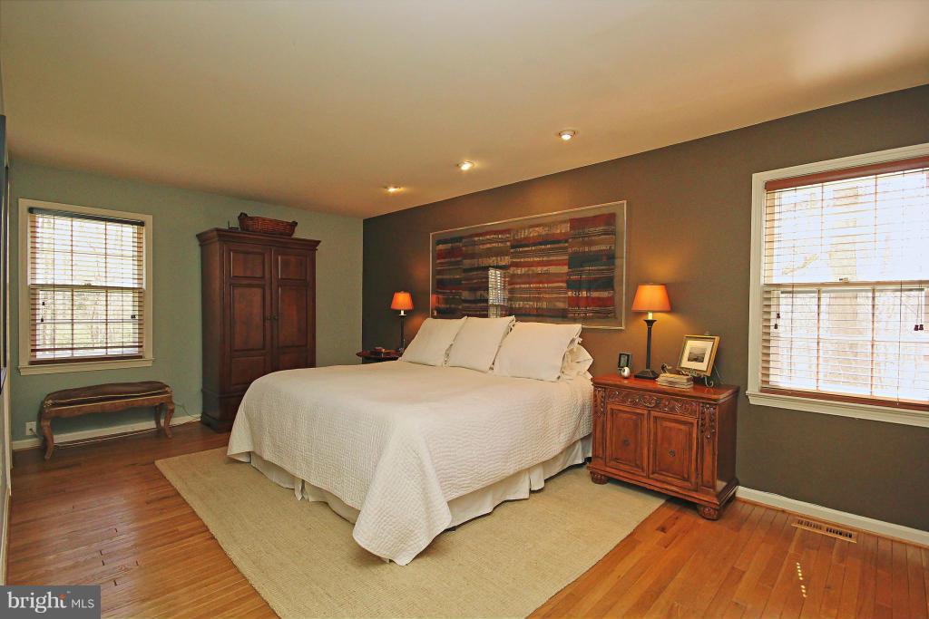 FOXVALE - Residential