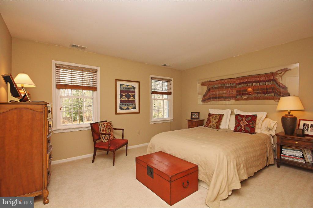 FOXVALE - Residential