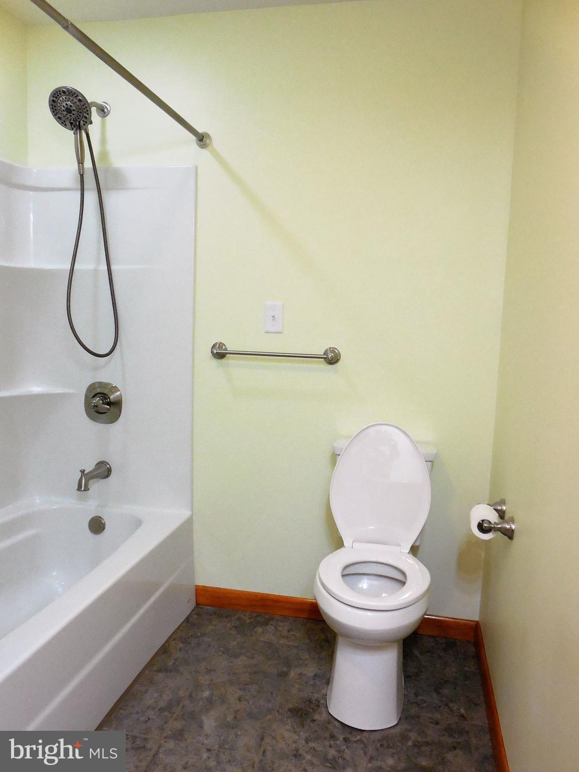 BLUFFS ON THE POTOMAC - Residential