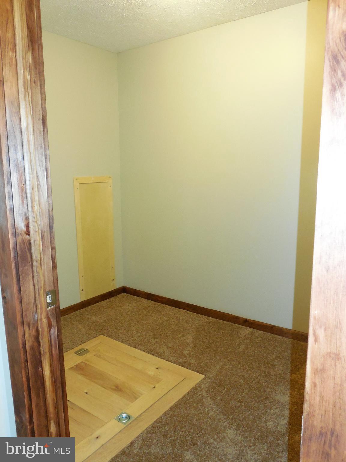 BLUFFS ON THE POTOMAC - Residential