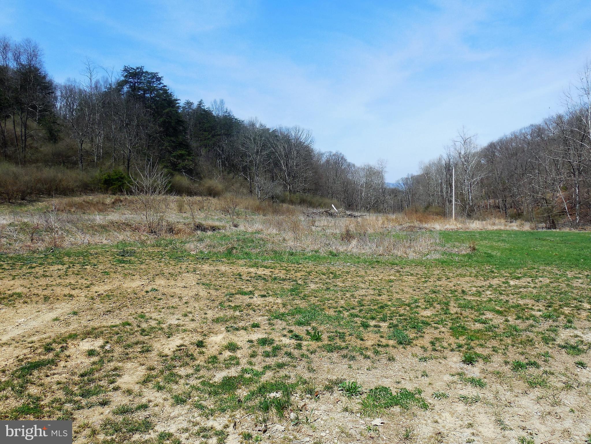 BLUFFS ON THE POTOMAC - Residential
