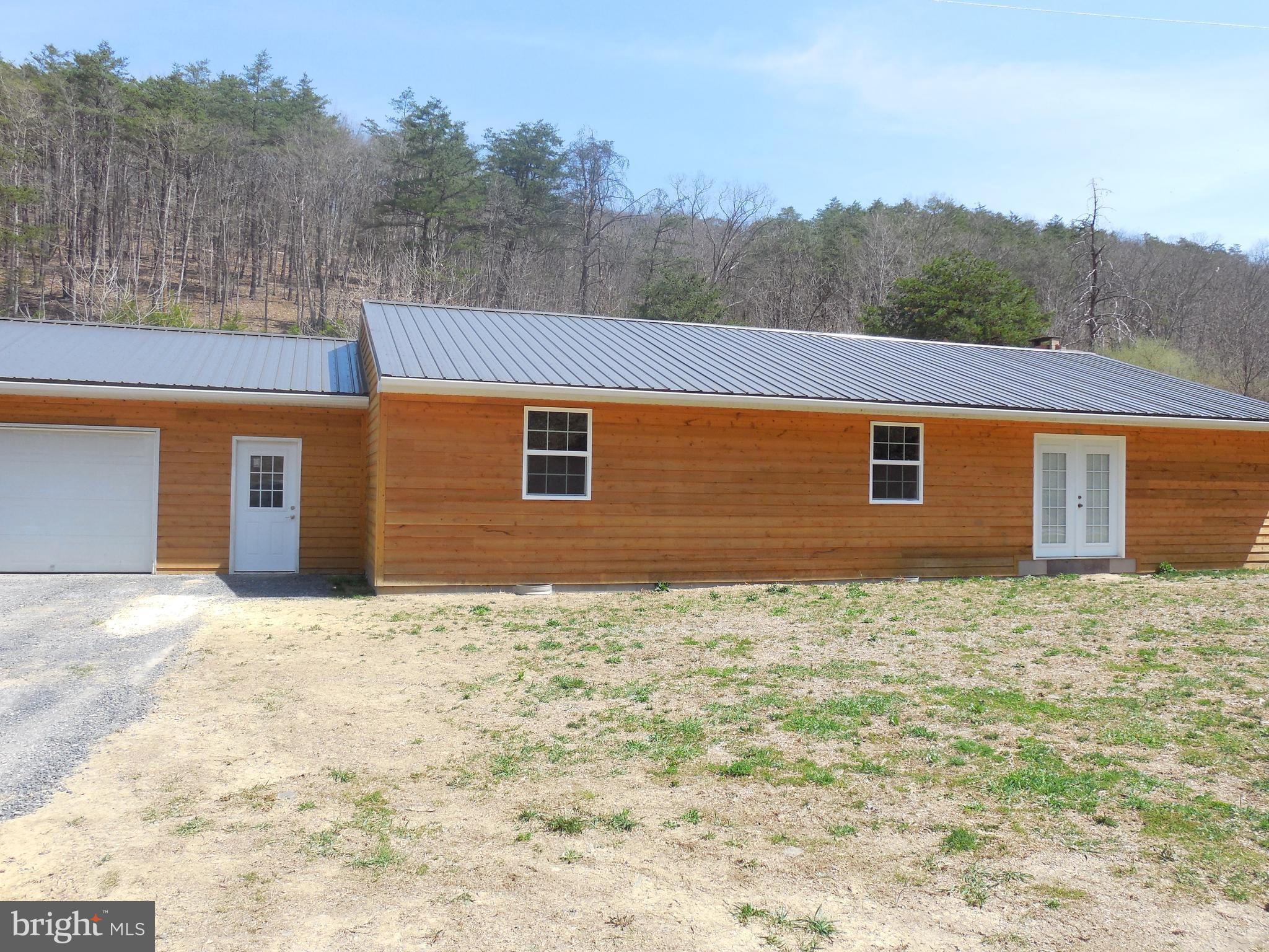 BLUFFS ON THE POTOMAC - Residential