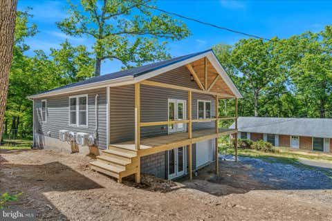 Homes For Sale - 21 Hilltop Street<br/> BERKELEY SPRINGS, WV 25411