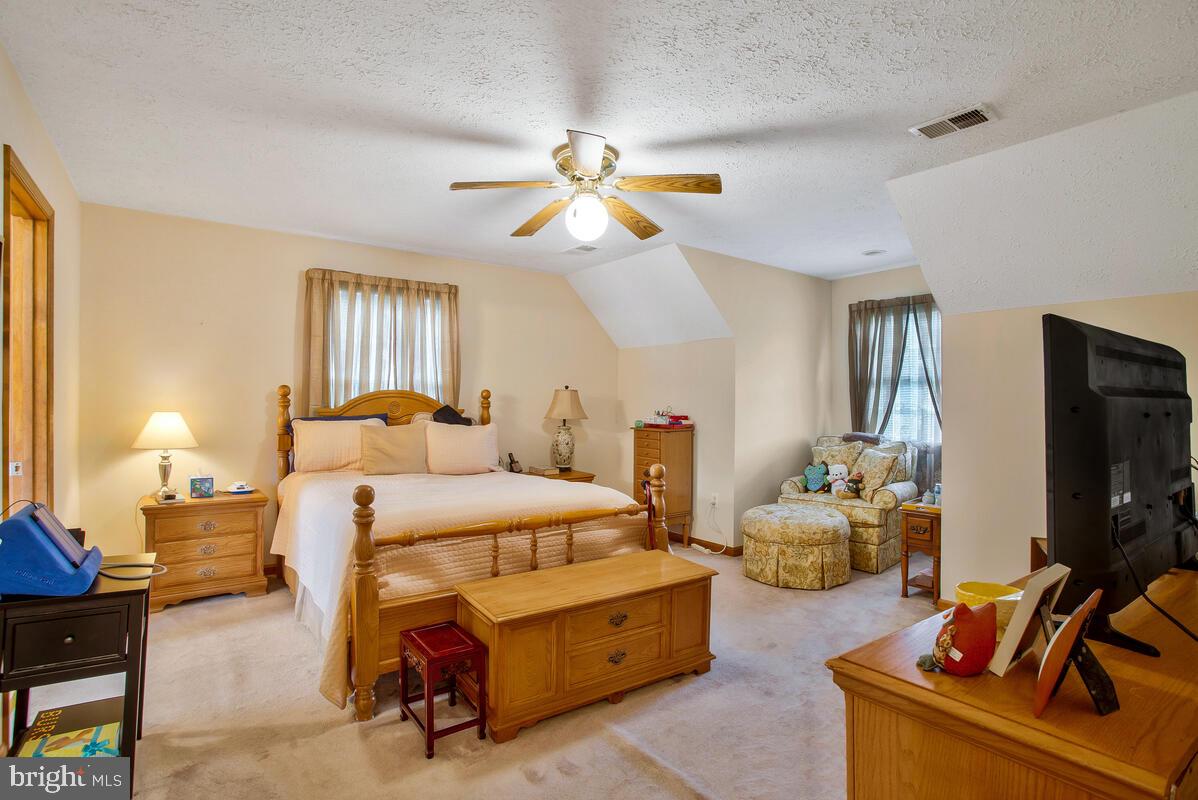 BERRY HILL MANOR - Residential