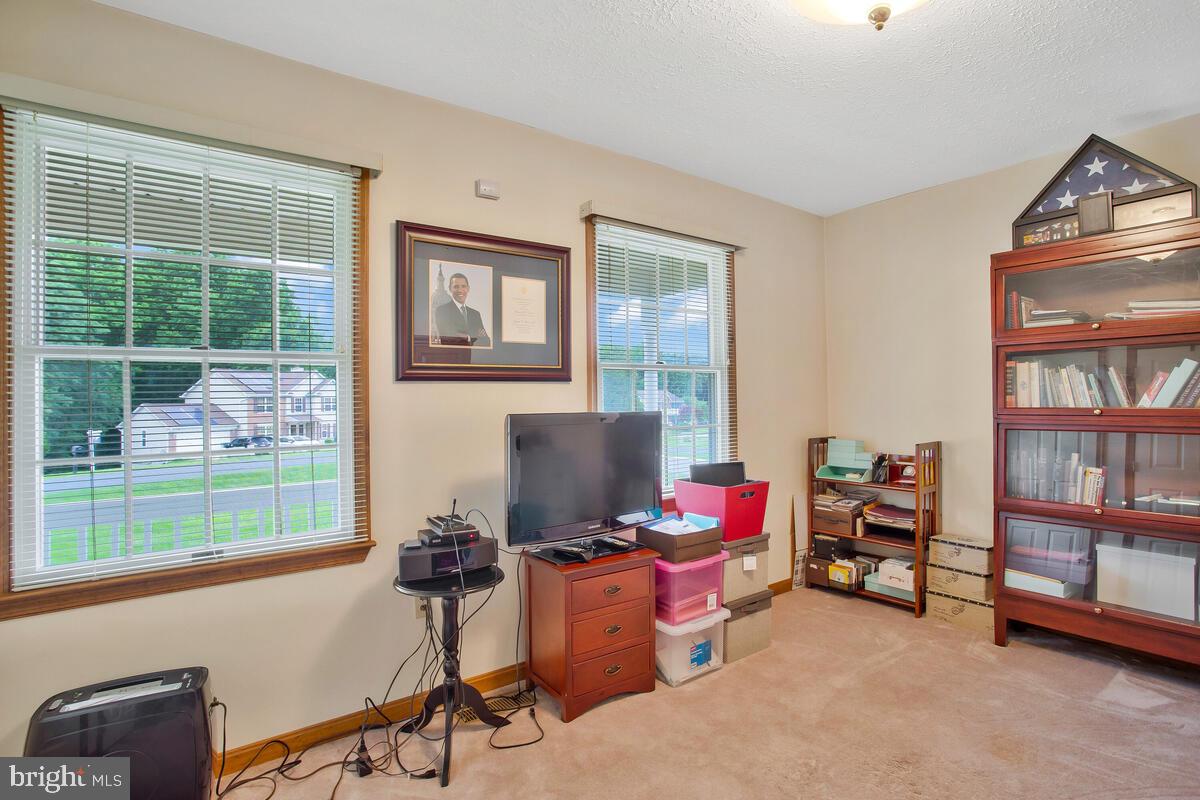 BERRY HILL MANOR - Residential