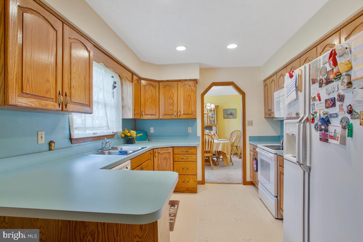 BERRY HILL MANOR - Residential