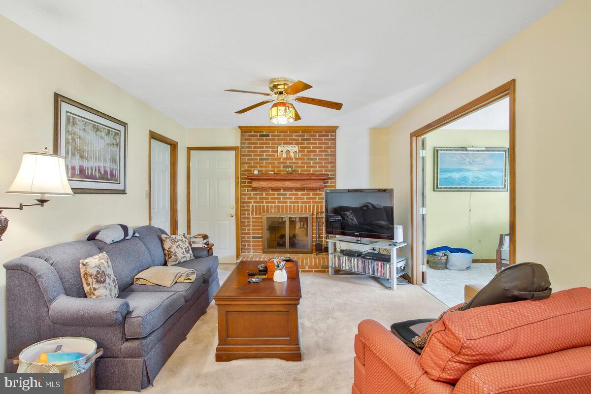 BERRY HILL MANOR - Residential