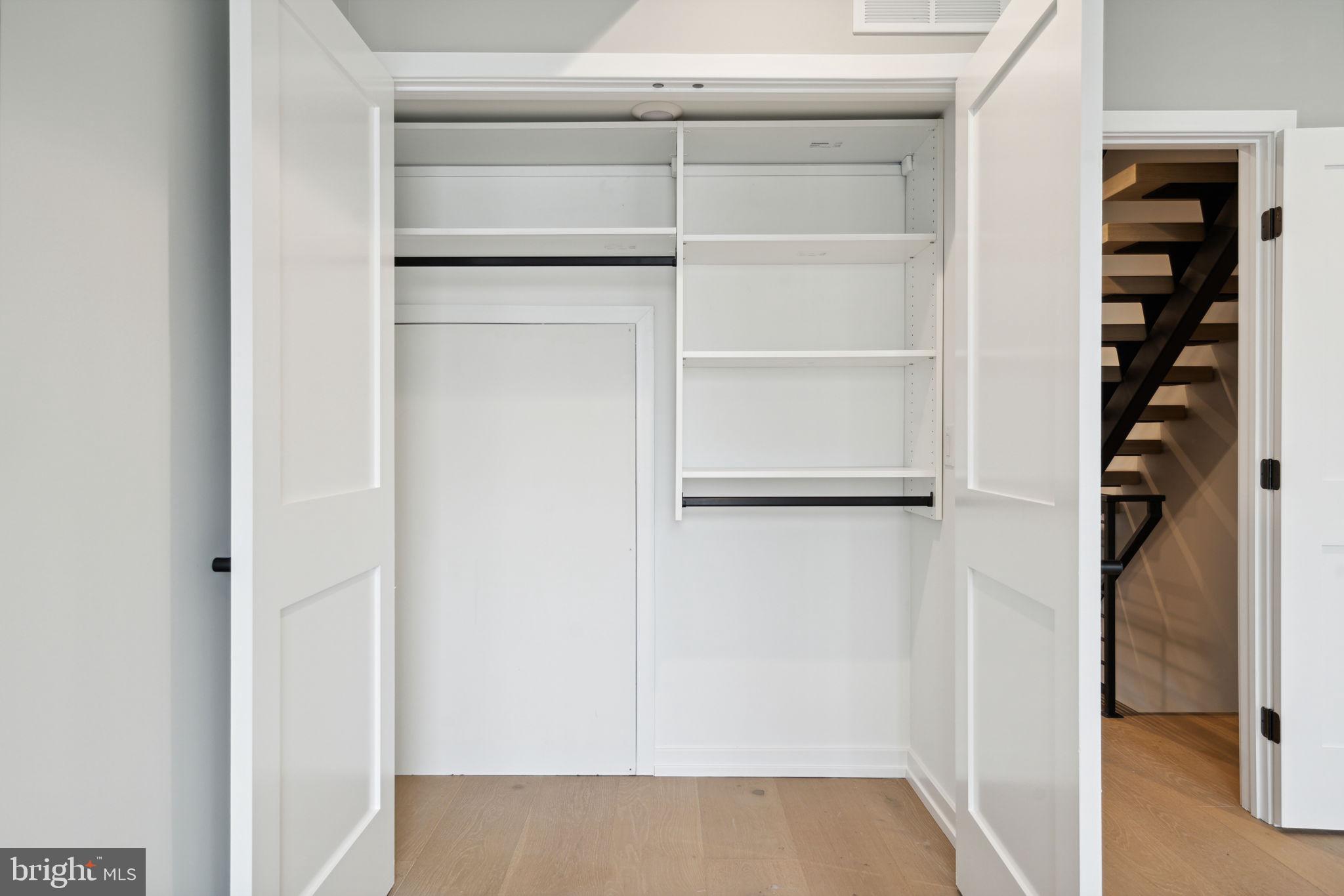 GRADUATE HOSPITAL - Residential