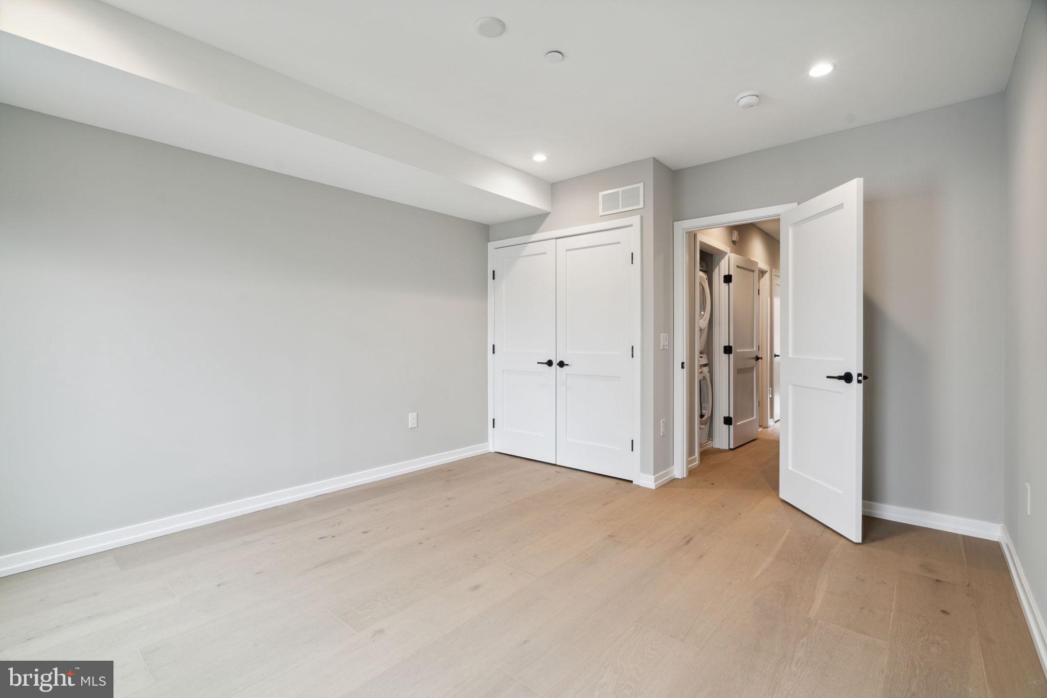 GRADUATE HOSPITAL - Residential