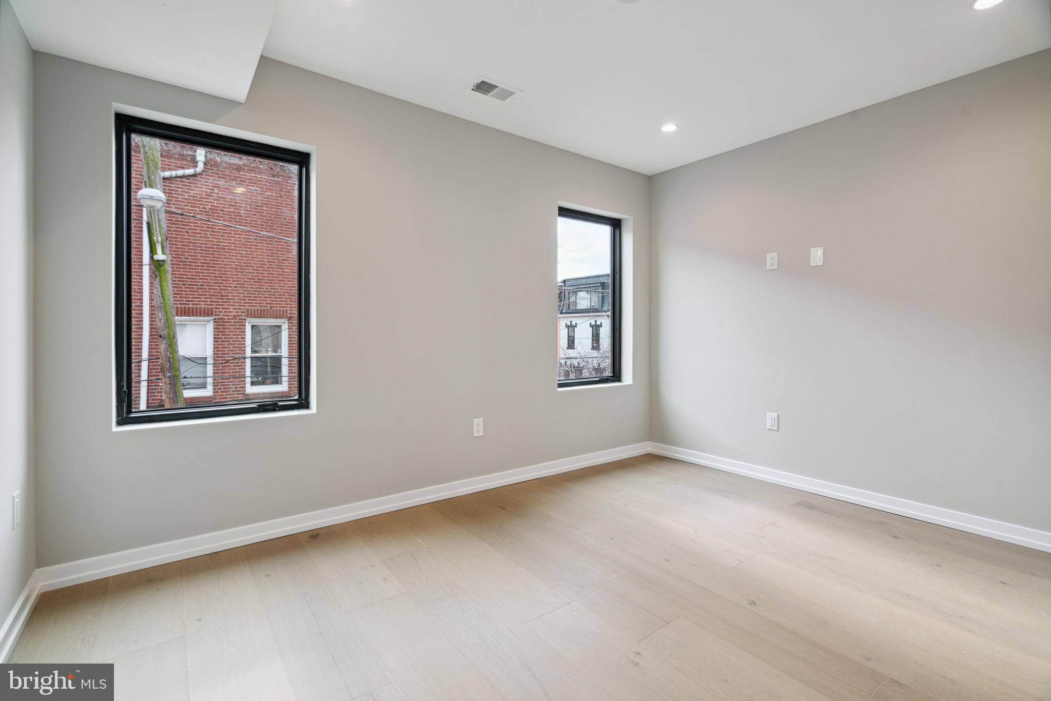 GRADUATE HOSPITAL - Residential