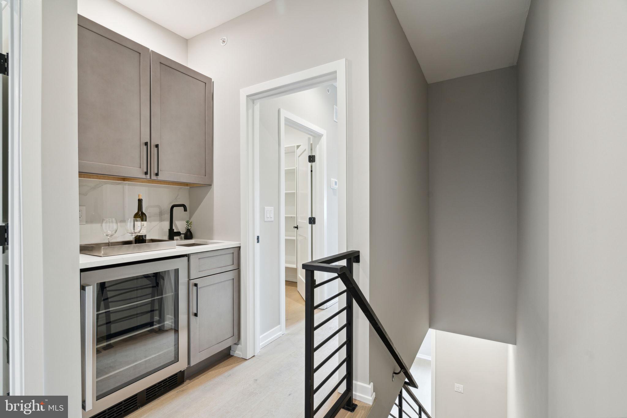 GRADUATE HOSPITAL - Residential