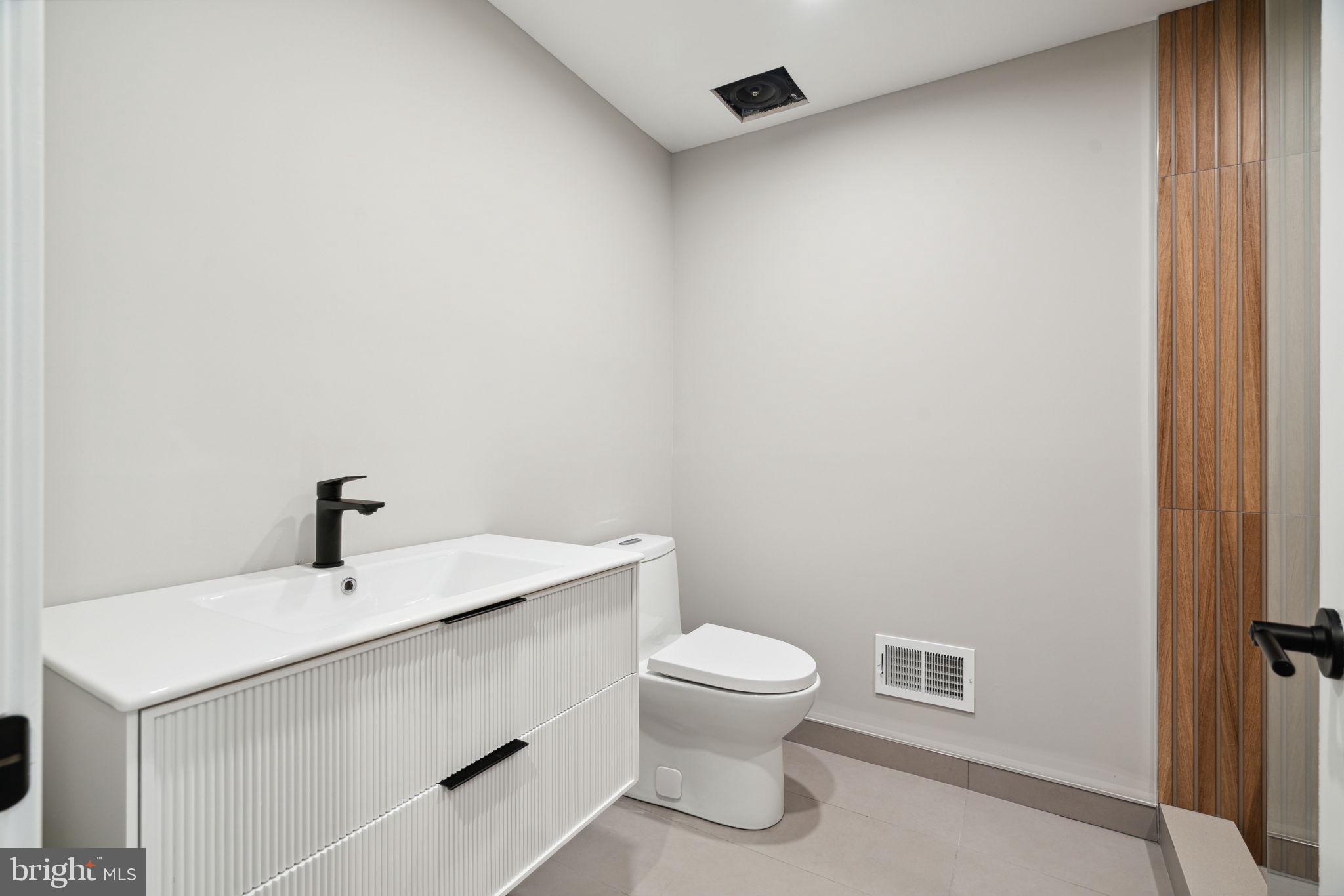 GRADUATE HOSPITAL - Residential