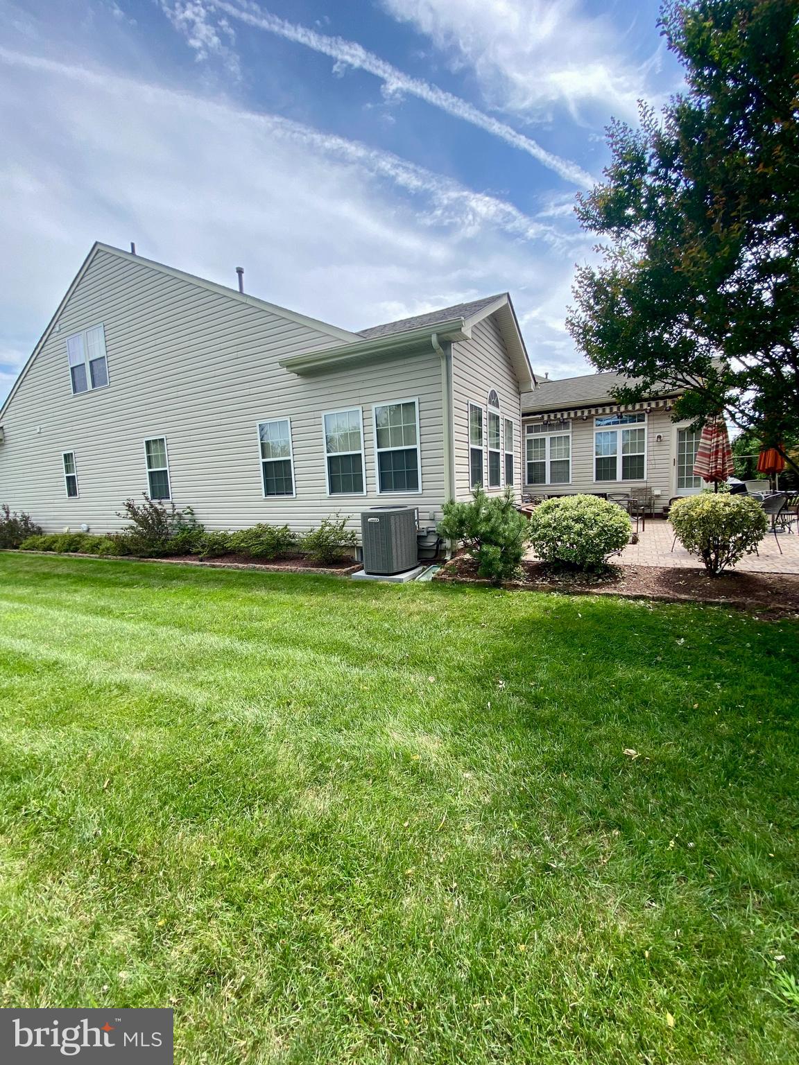 10 APPLEGATE DRIVE