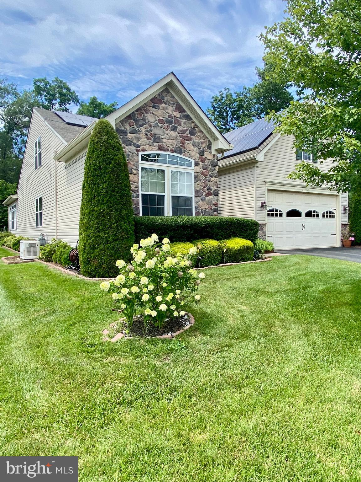 10 APPLEGATE DRIVE