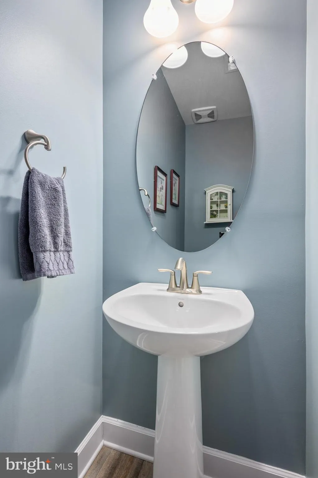 Sterling, Virginia 20166, United States, 3 Bedrooms Bedrooms, ,3 BathroomsBathrooms,Residential,Contingent,11120