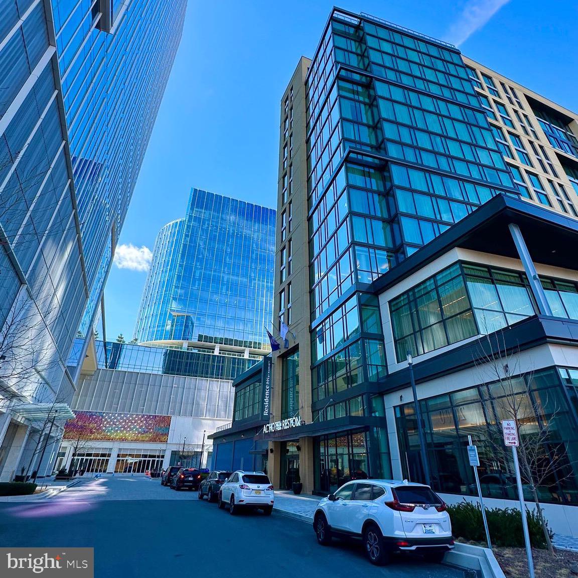 EDGEWATER AT TOWN CENTER - Residential Lease