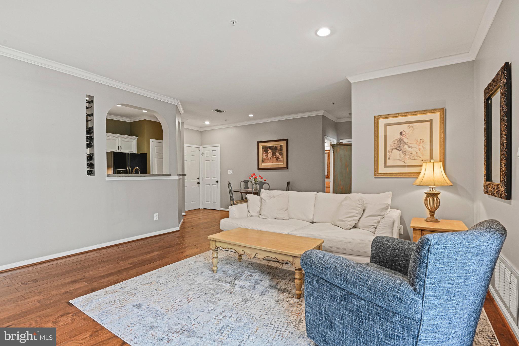 EDGEWATER AT TOWN CENTER - Residential Lease