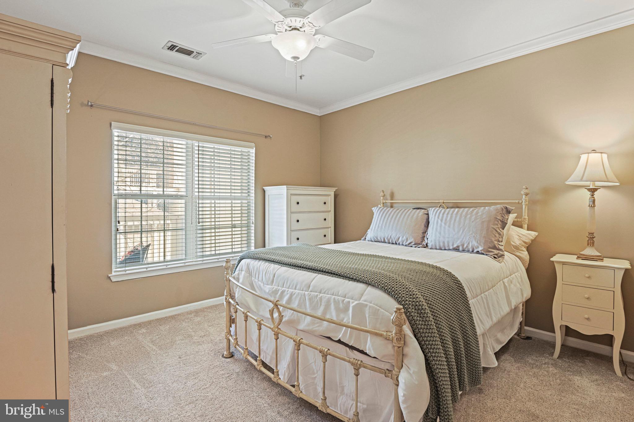 EDGEWATER AT TOWN CENTER - Residential Lease