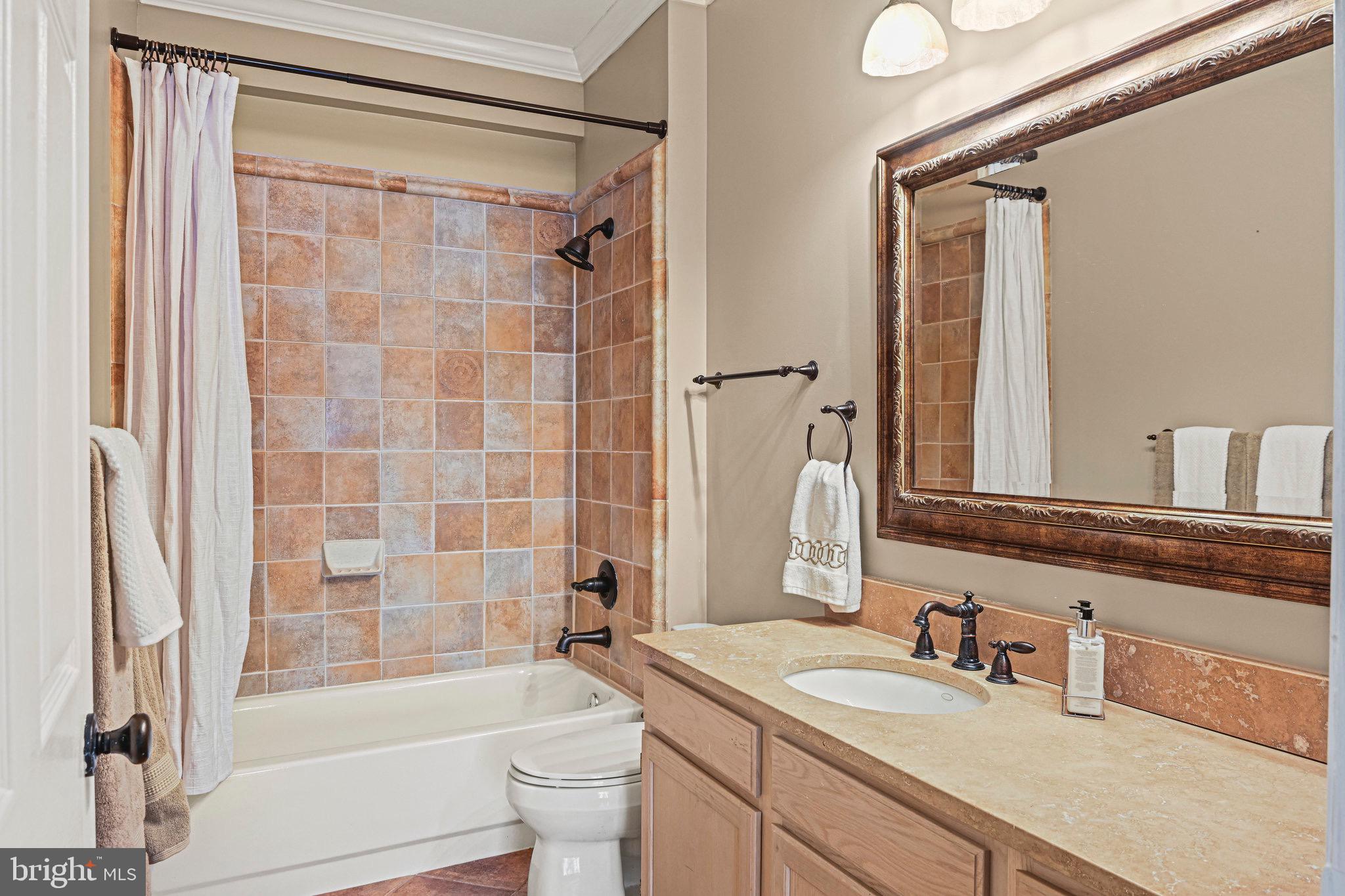 EDGEWATER AT TOWN CENTER - Residential Lease