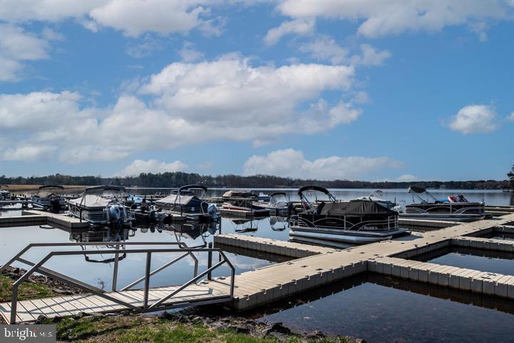 FAWN LAKE - Residential