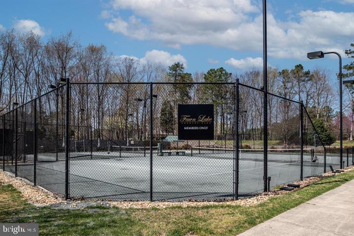 FAWN LAKE - Residential