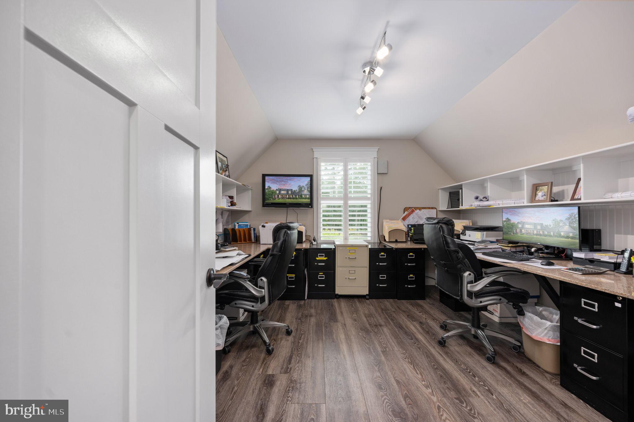 FAWN LAKE - Residential