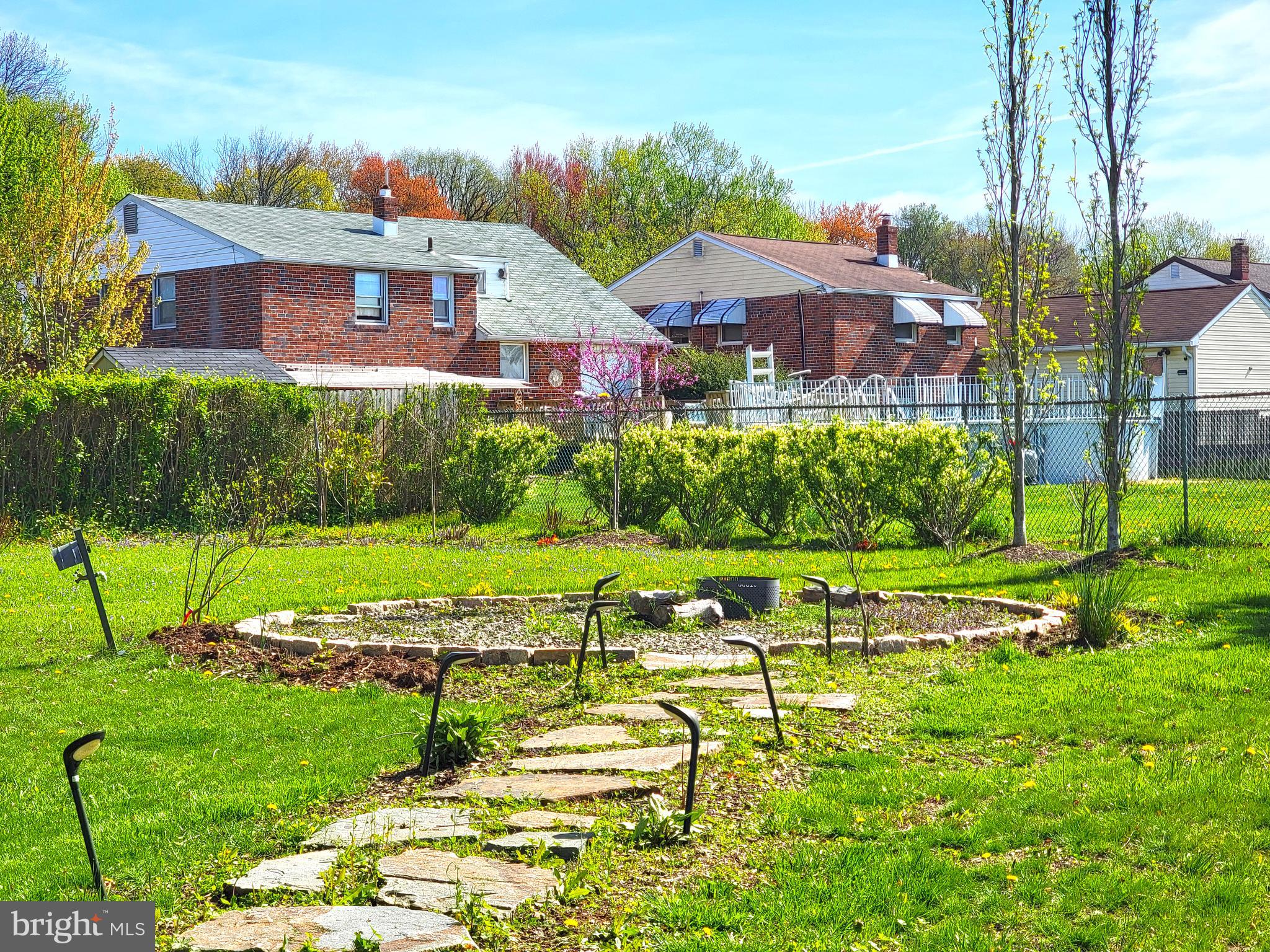 CAMELOT ESTS - Residential