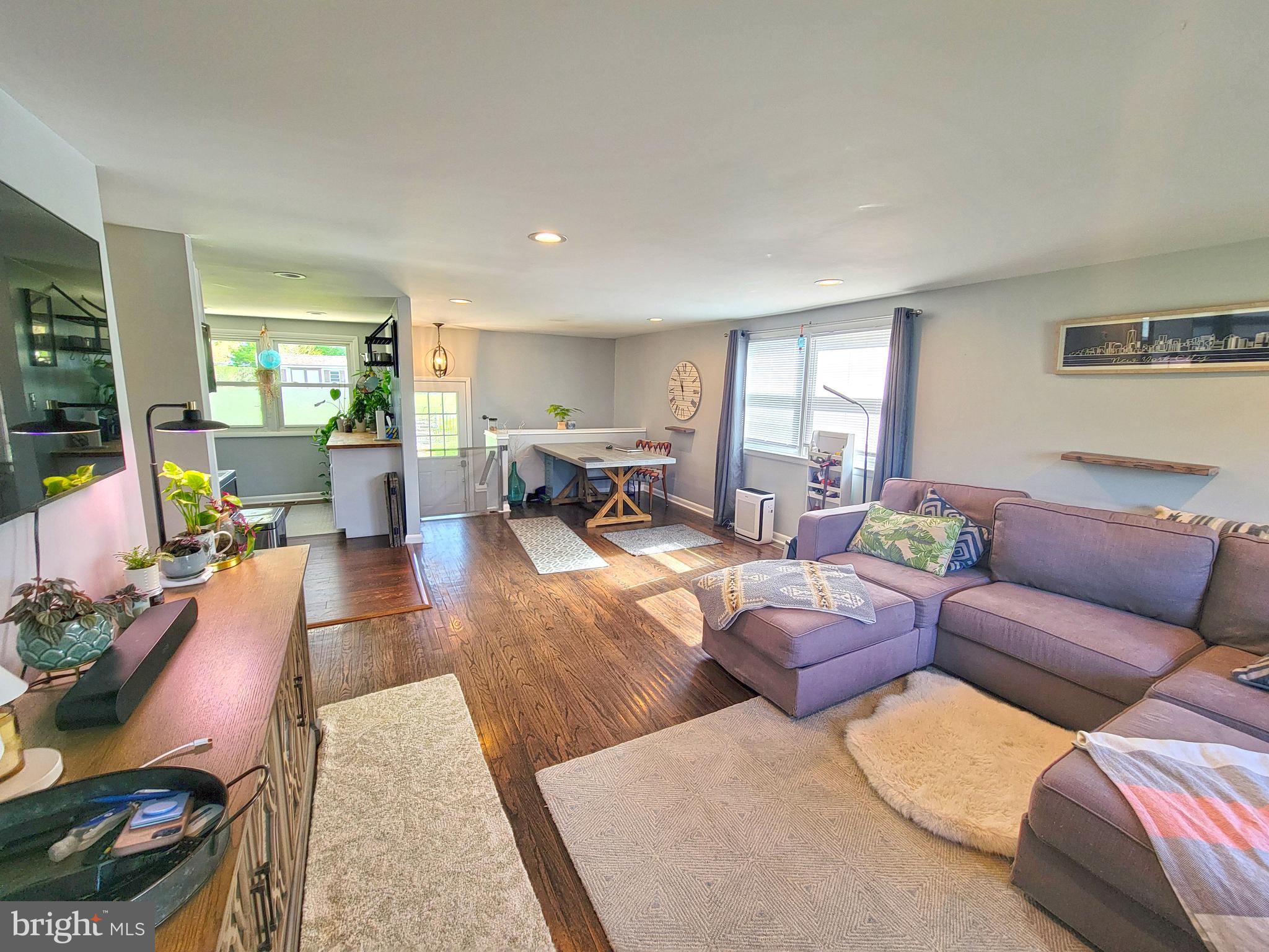 CAMELOT ESTS - Residential