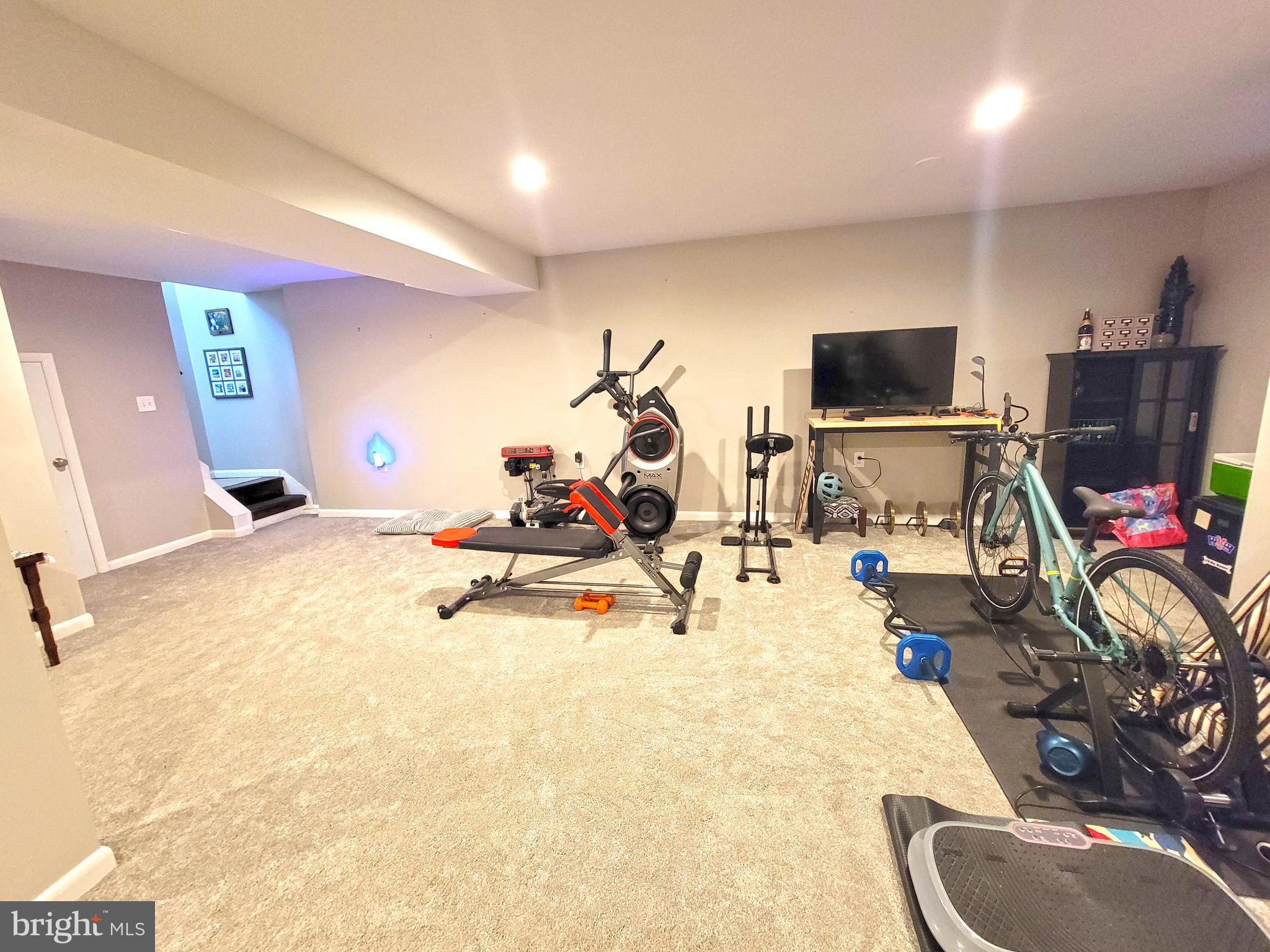 CAMELOT ESTS - Residential