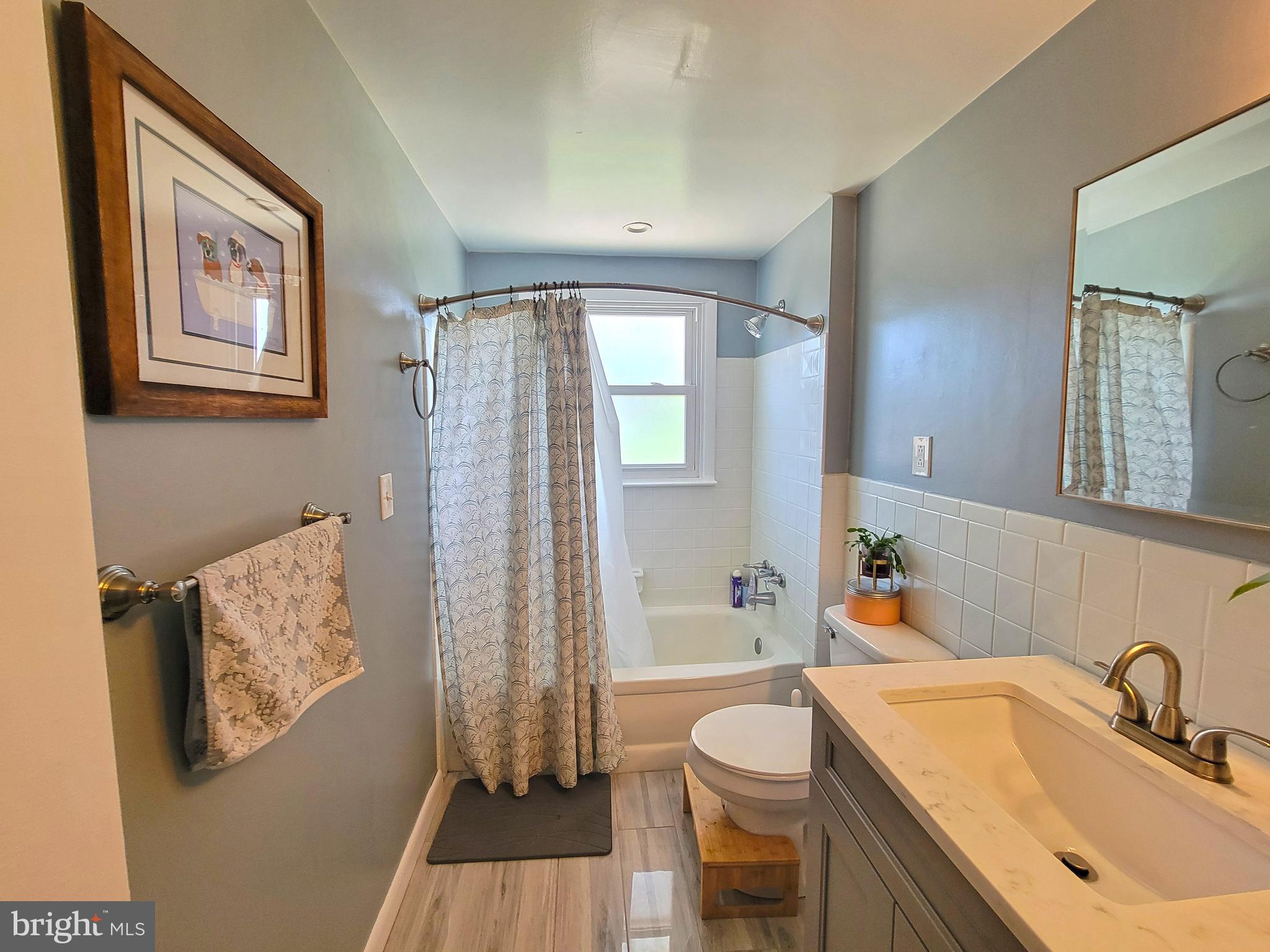 CAMELOT ESTS - Residential