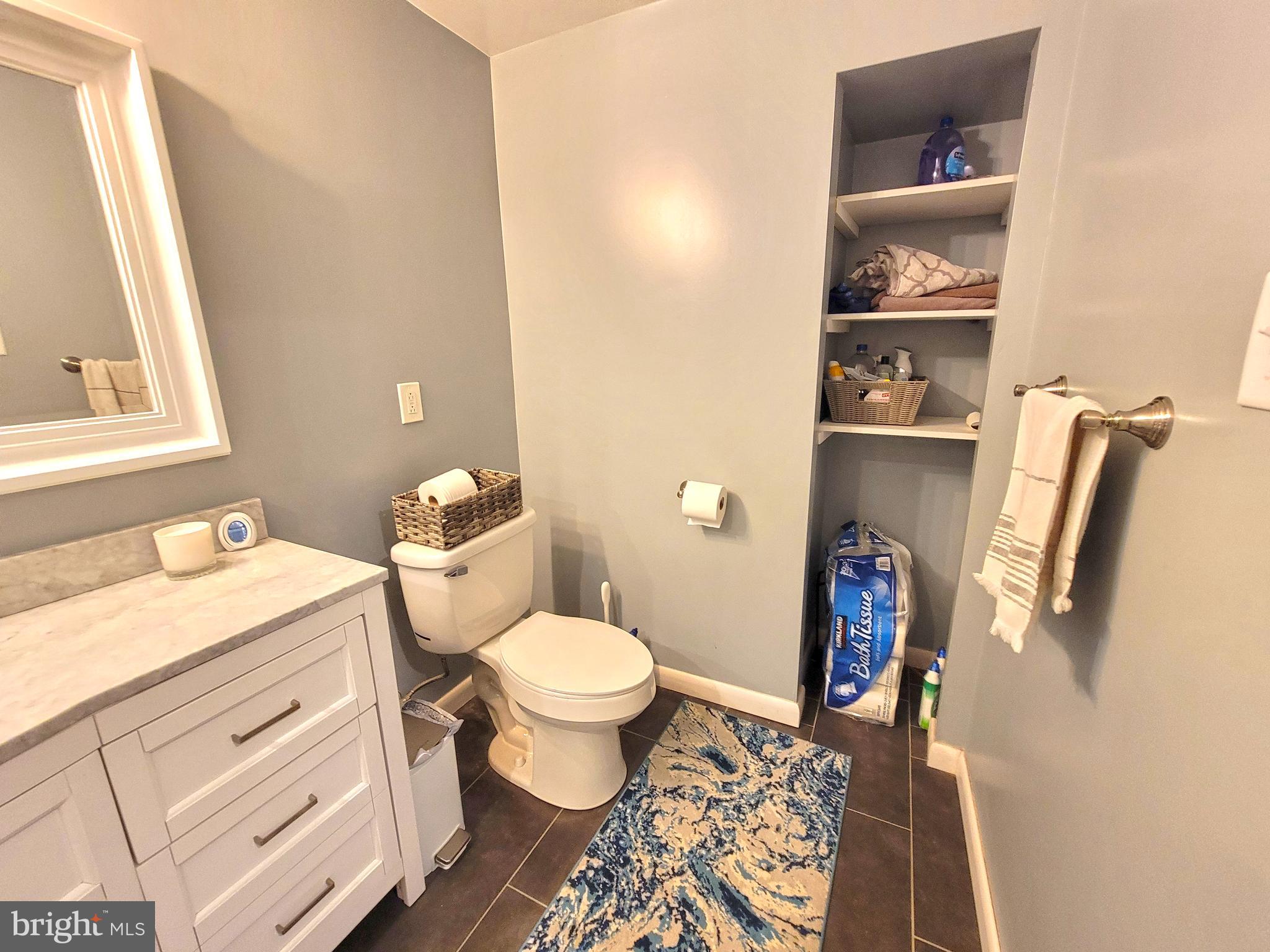 CAMELOT ESTS - Residential