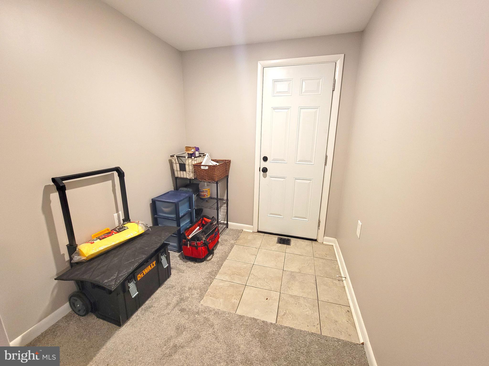 CAMELOT ESTS - Residential