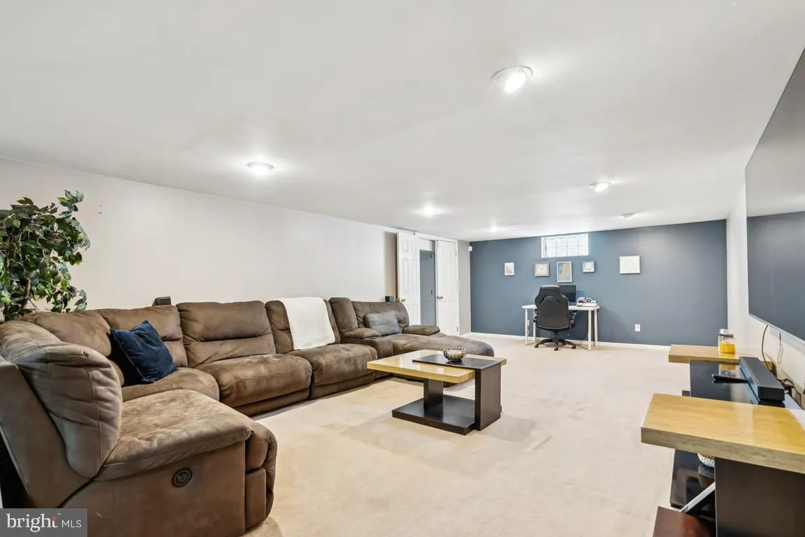 Blackwood, New Jersey 08012, United States, 3 Bedrooms Bedrooms, ,2 BathroomsBathrooms,Residential,Active,256376