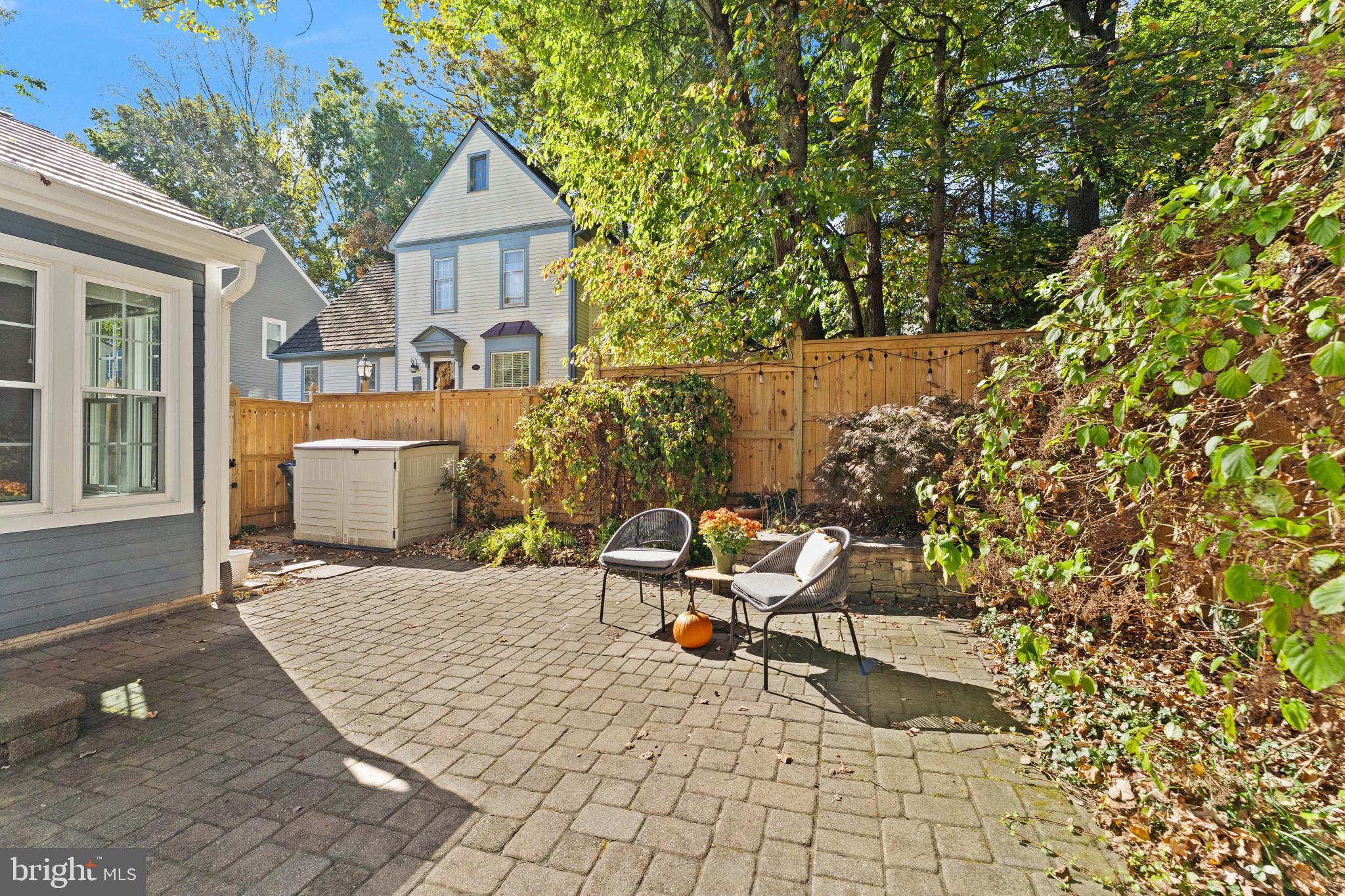 RESTON - Residential Lease
