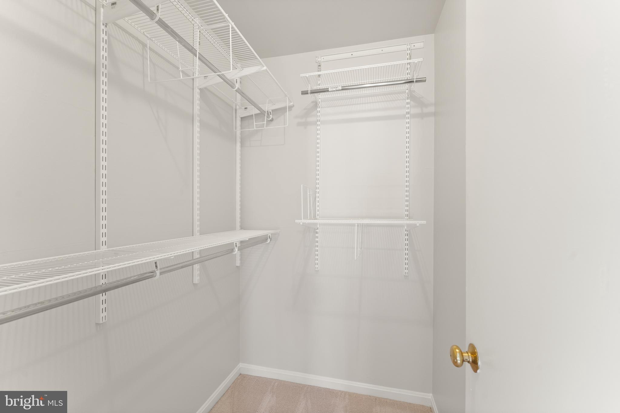 RESTON - Residential Lease