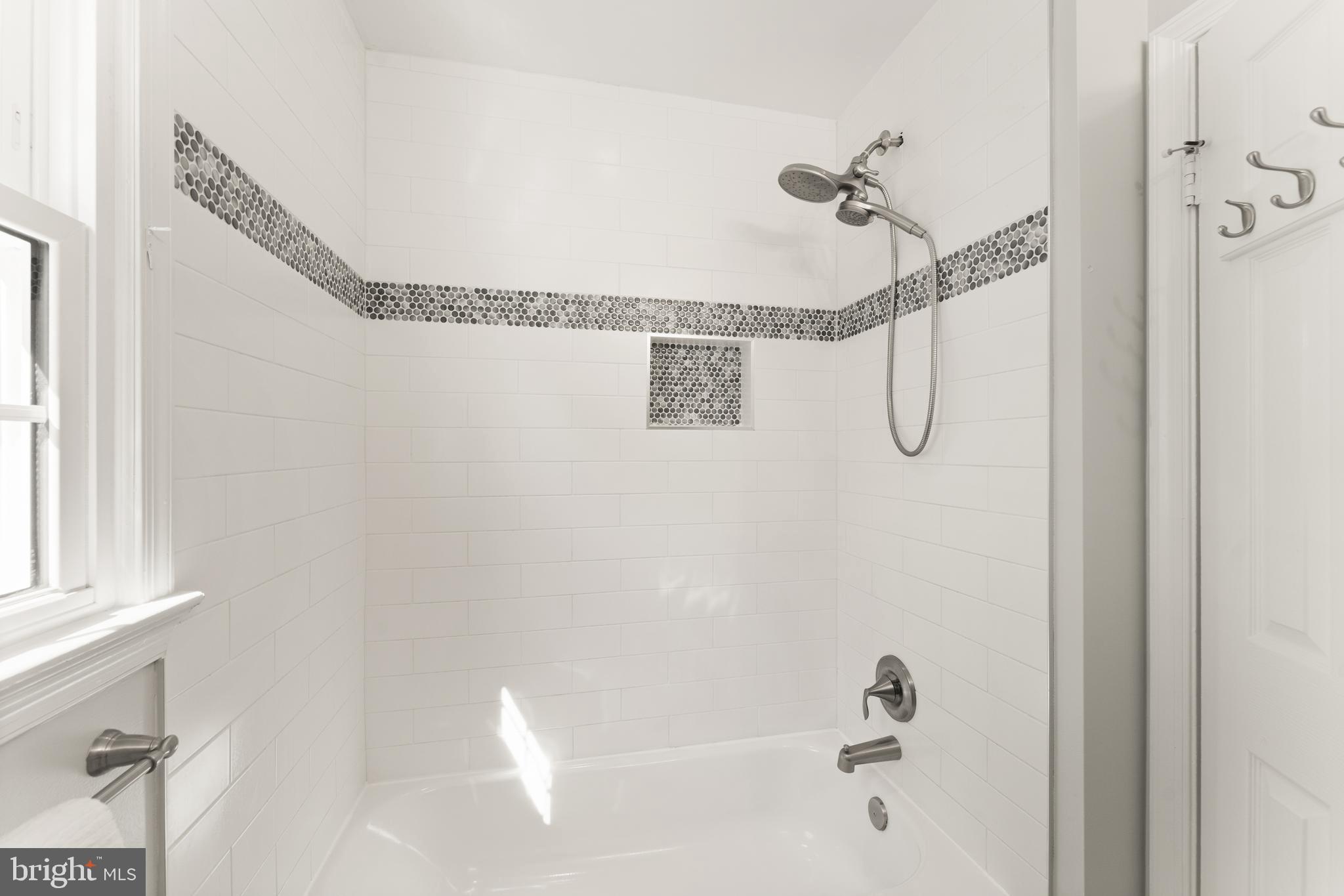 RESTON - Residential Lease