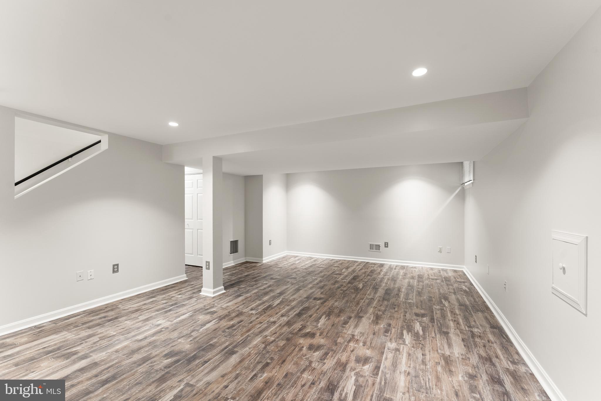 RESTON - Residential Lease